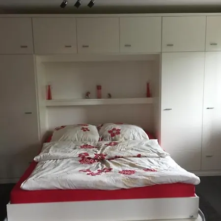 Klein Apartment